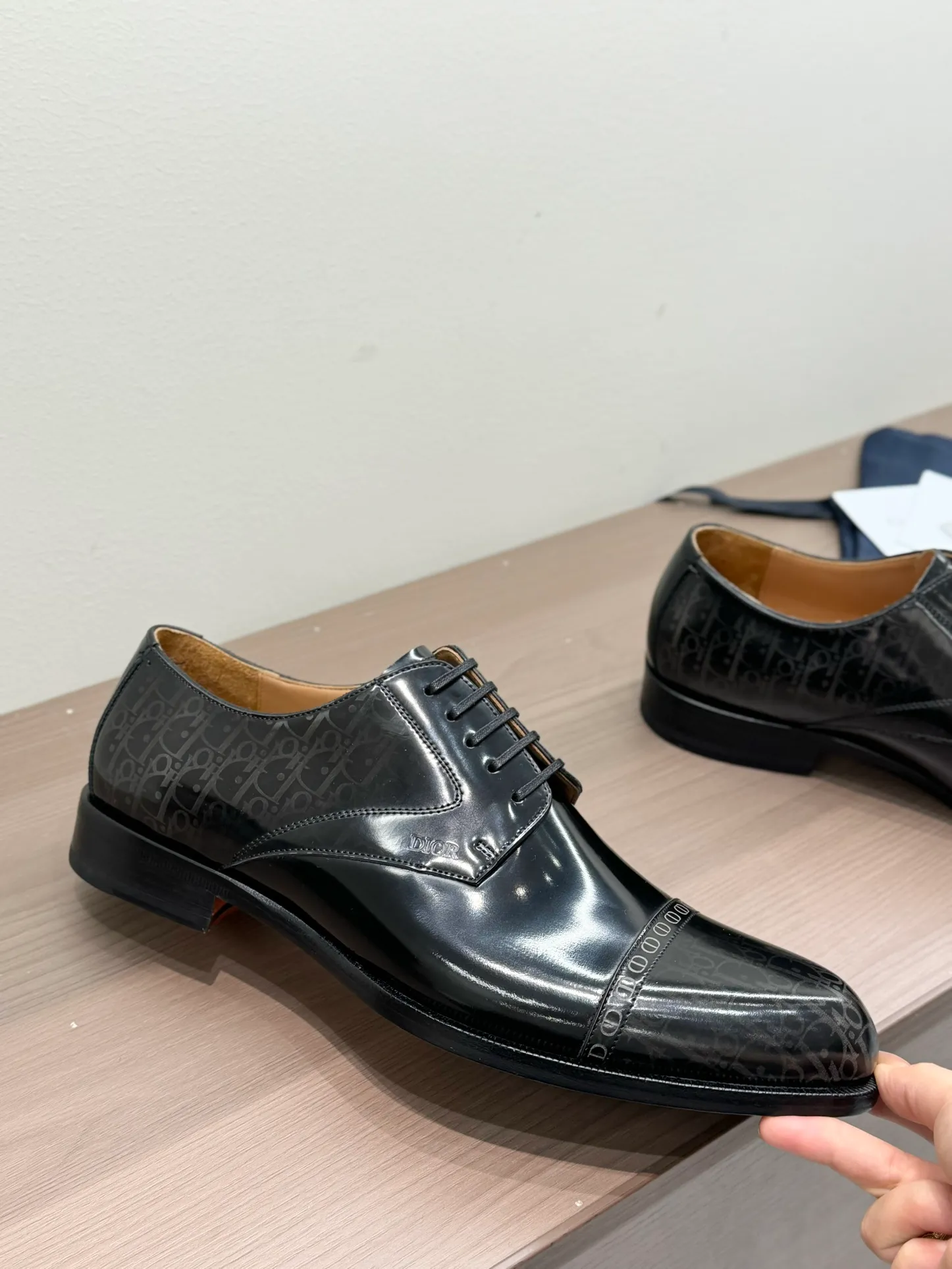 940💰 Dior high-end men's boutique casual leather shoes, imported cowhide upper, water-dyed cowhide lining, imported genuine leather outsole, perfect details, standard code 39-44 (38.45.46 customized, non-returnable and non-exchangeable),